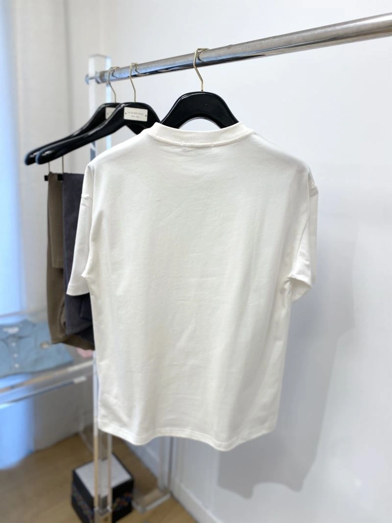 Neat Prada T-Shirts 168607