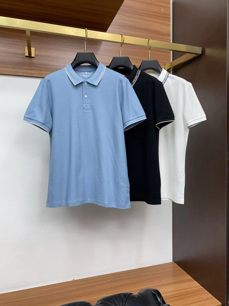 Versatile Prada T-Shirts 168599