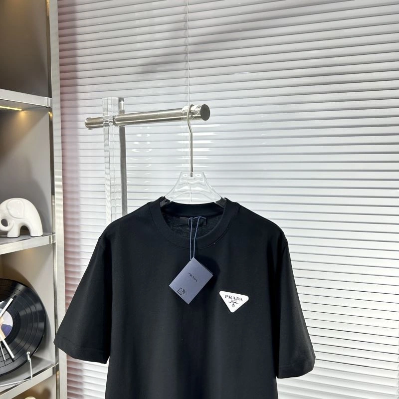 Vibrant Prada T-Shirts 168587