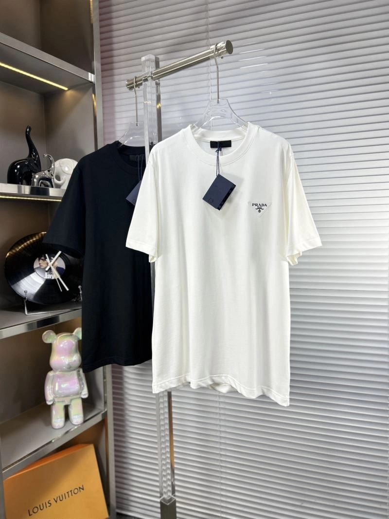Vibrant Prada T-Shirts 168587