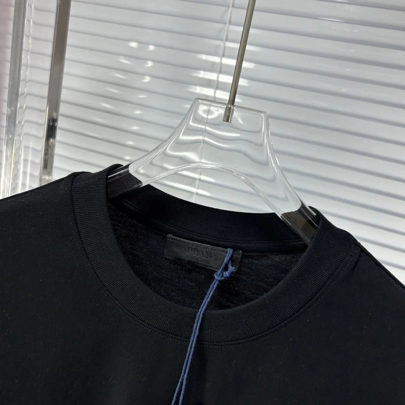 Prada T-Shirts Breathable 168593
