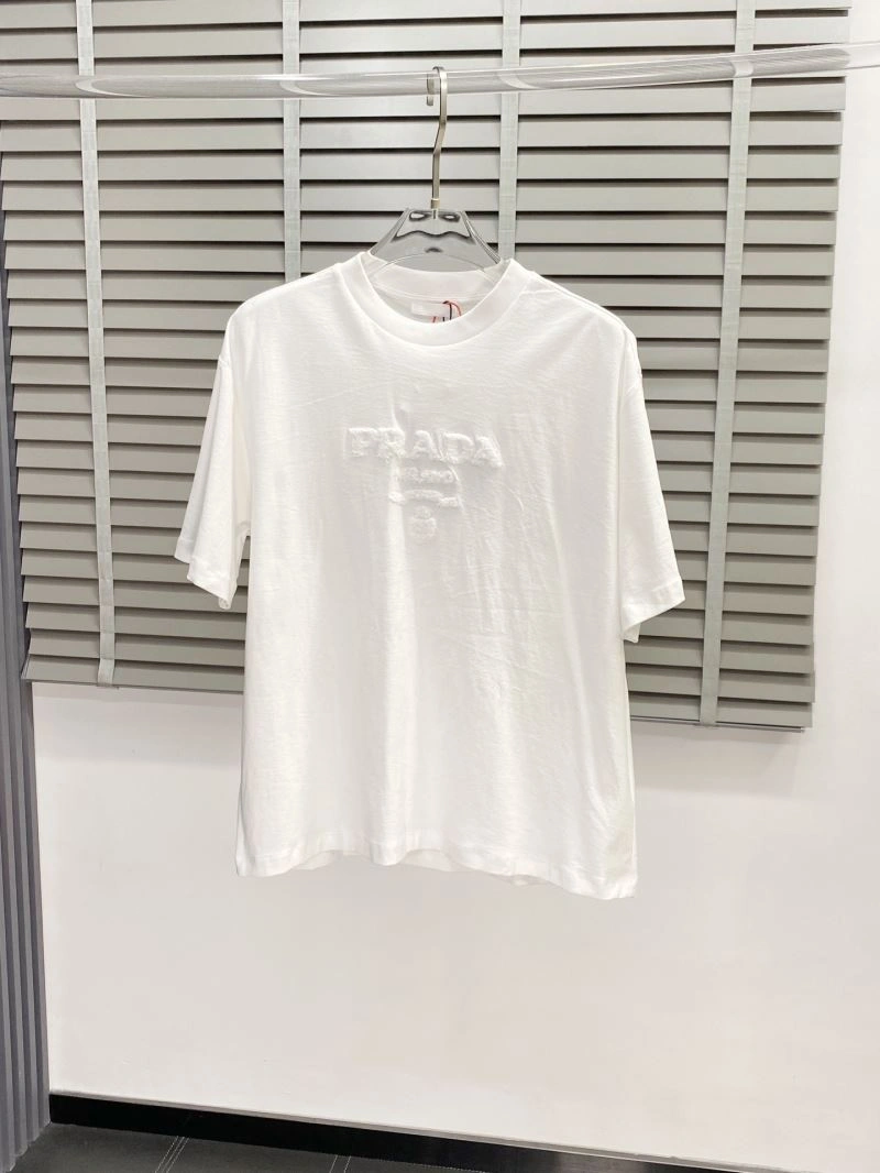 Prada T-Shirts Casual 168581