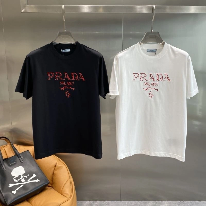 Prada T-Shirts Breathable 168586