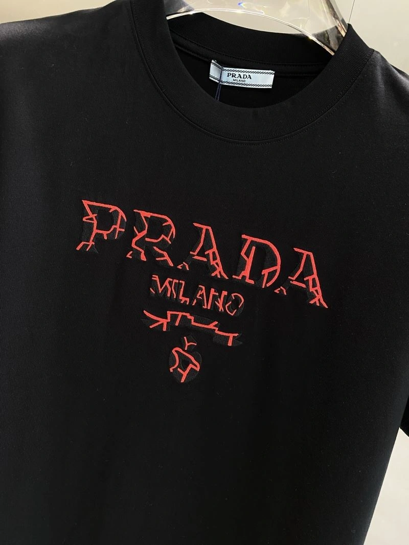 Prada T-Shirts Breathable 168586