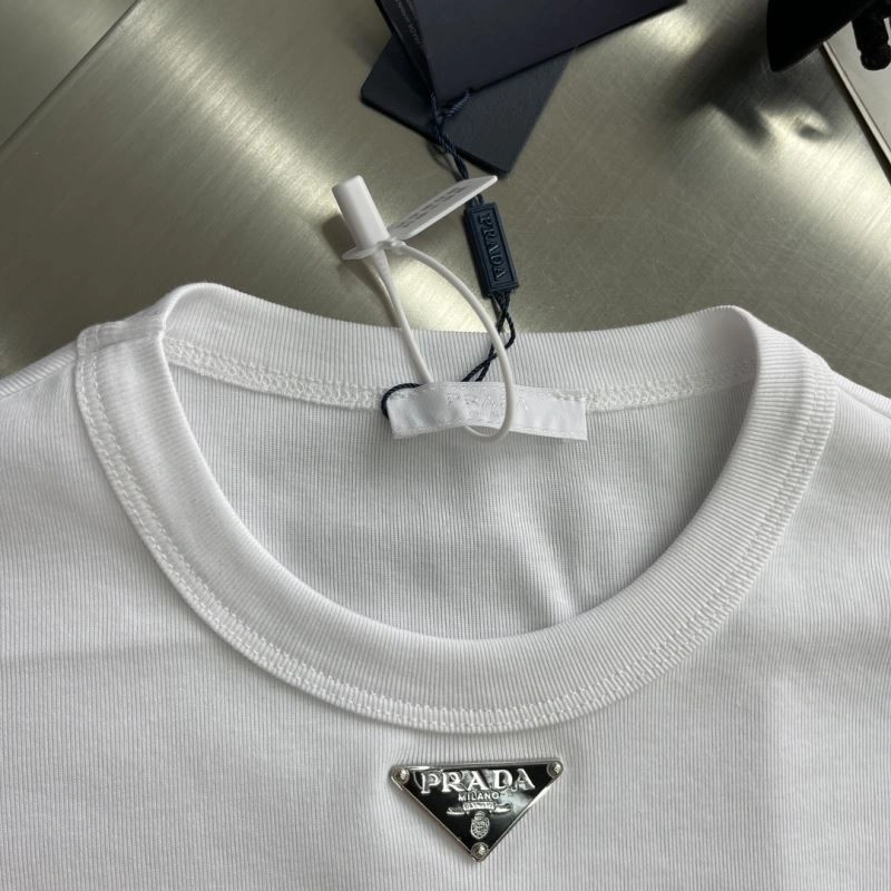 Prada T-Shirts Versatile 168630