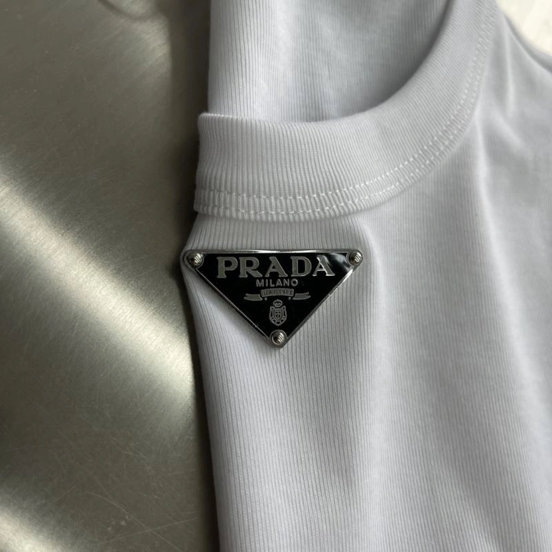 Prada T-Shirts Versatile 168630