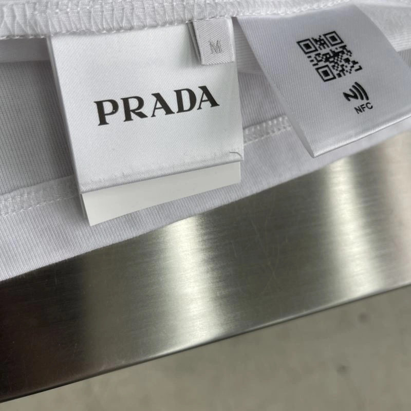 Prada T-Shirts Versatile 168630