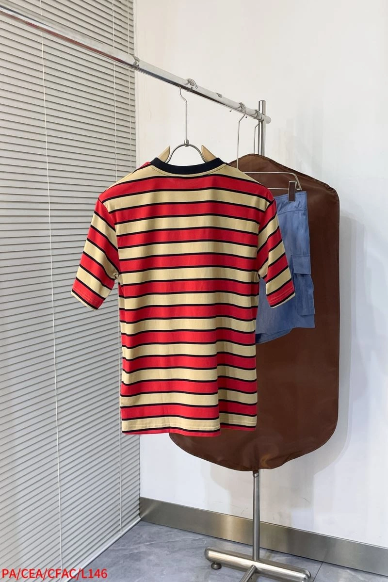 Prada T-Shirts Snug 168569