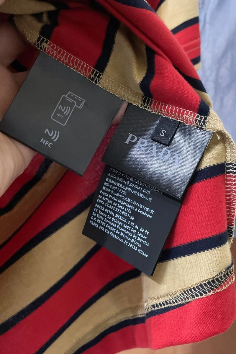 Prada T-Shirts Snug 168569