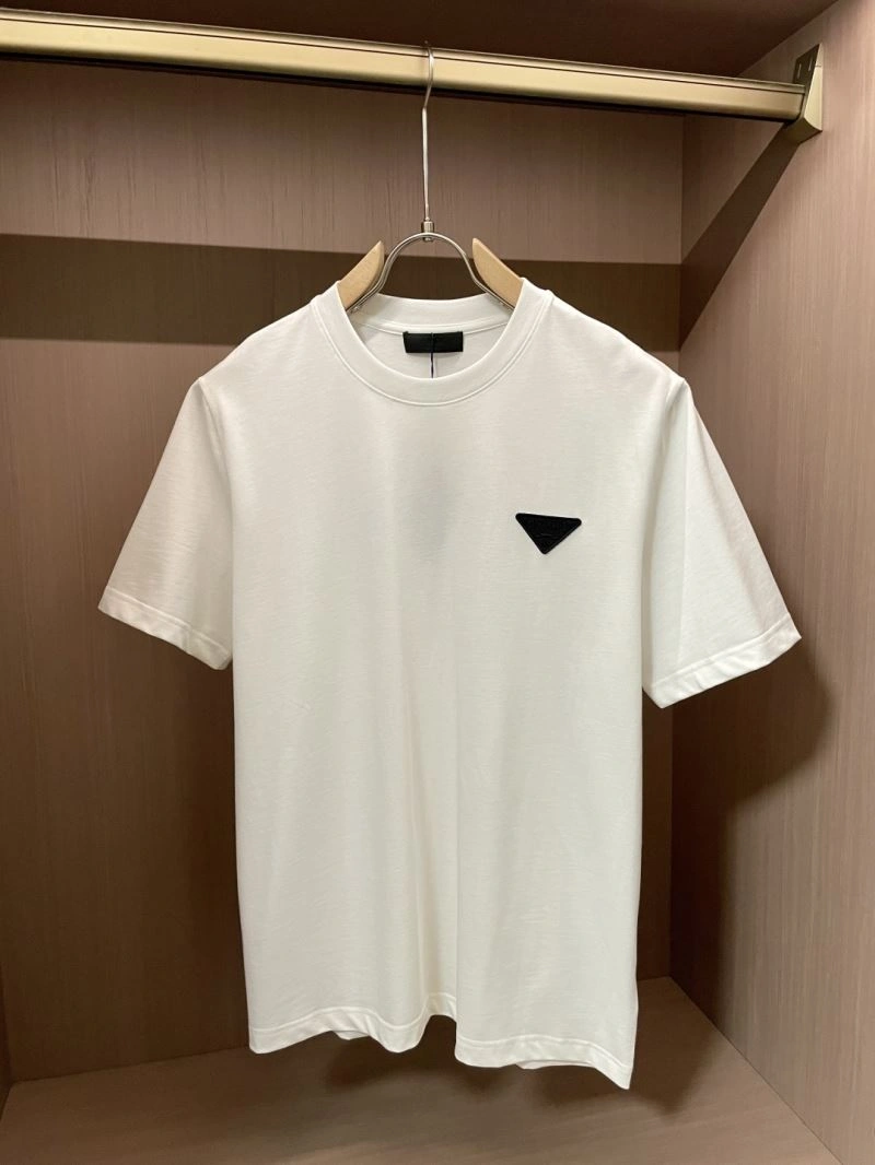Youthful Prada T-Shirts 168565
