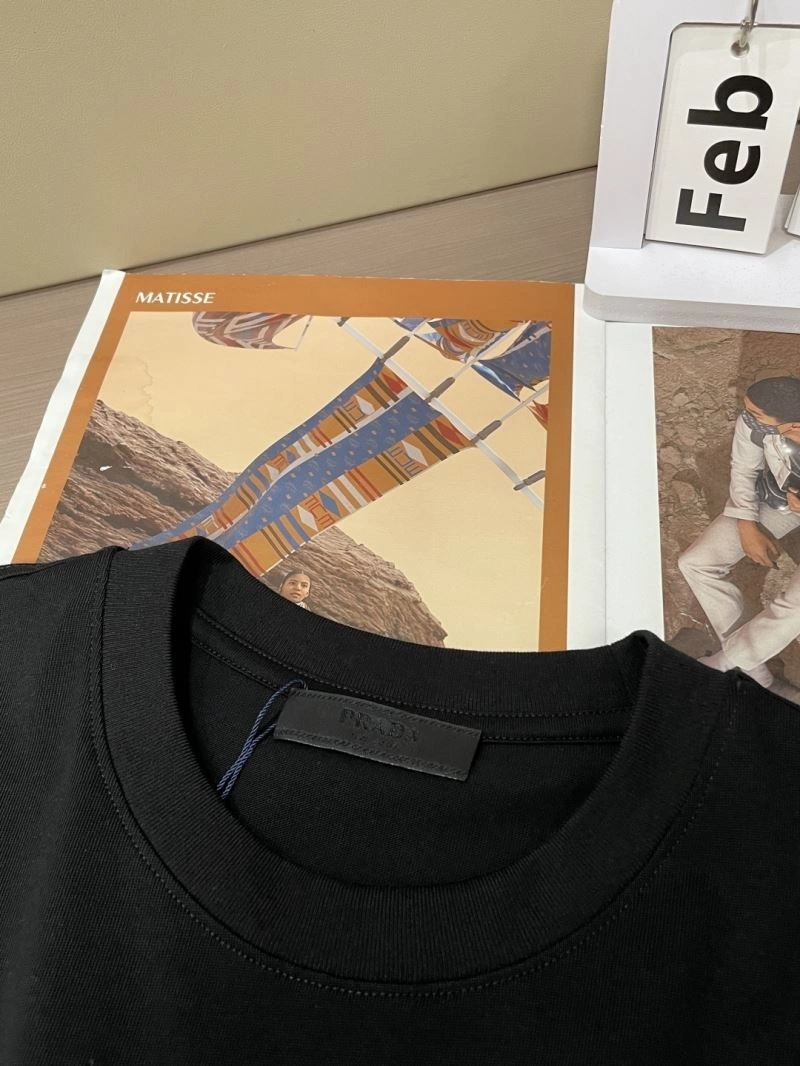 Youthful Prada T-Shirts 168565