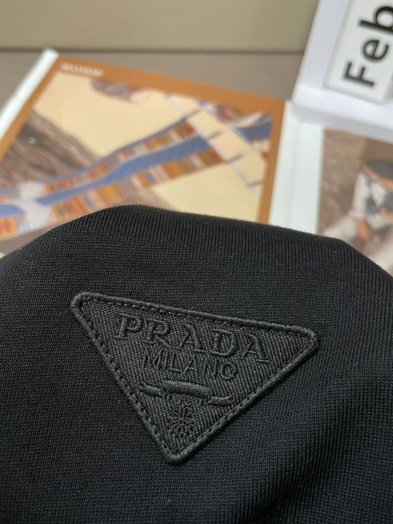 Youthful Prada T-Shirts 168565