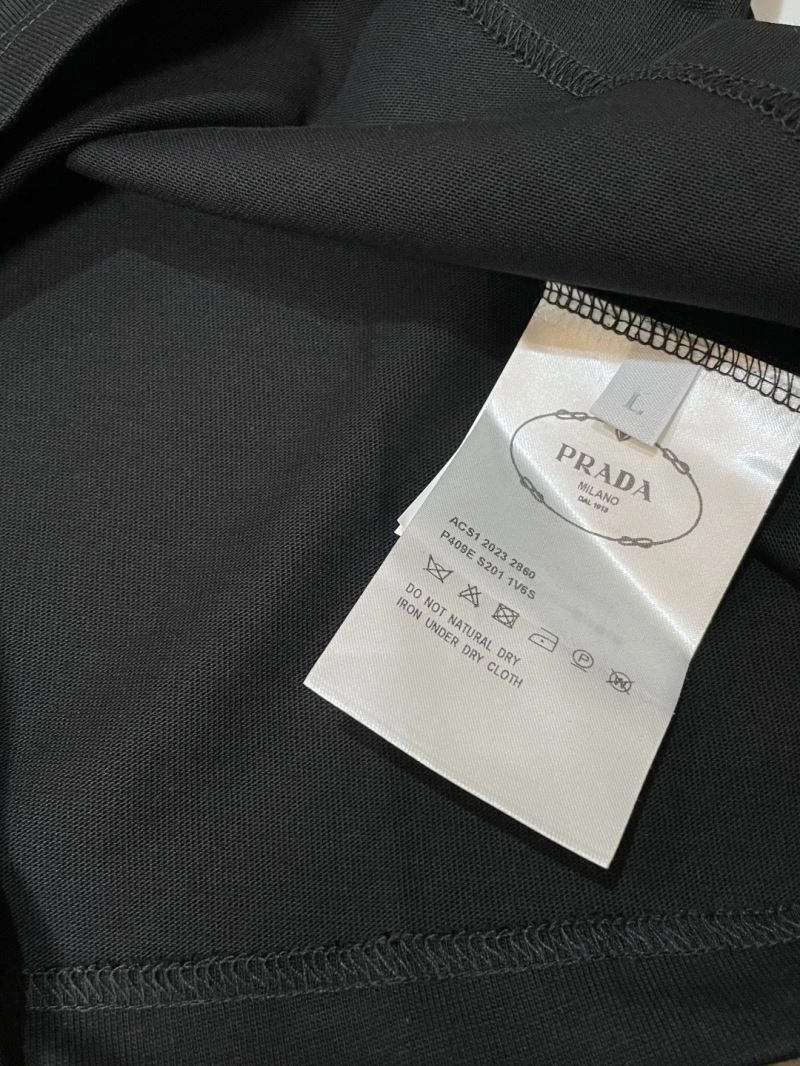 Youthful Prada T-Shirts 168565