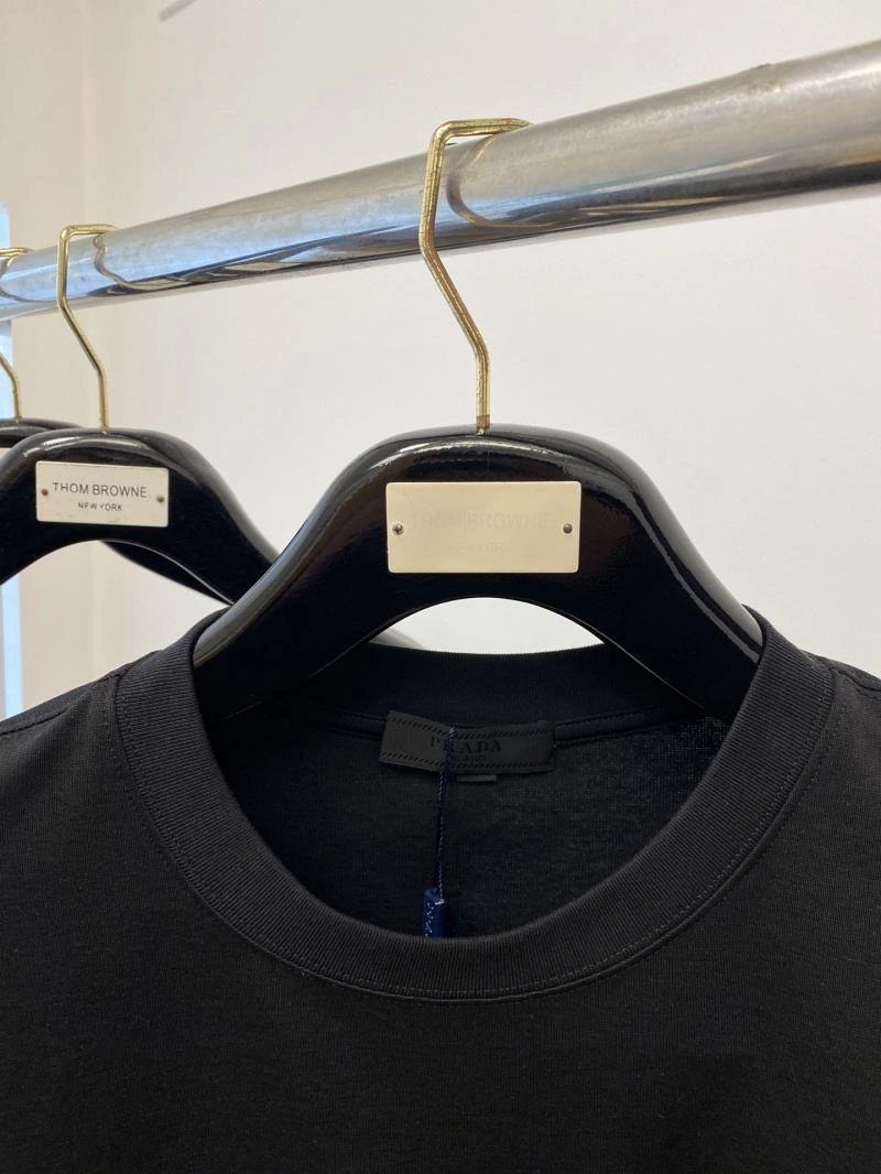 OdorResistant Prada T-Shirts 168563