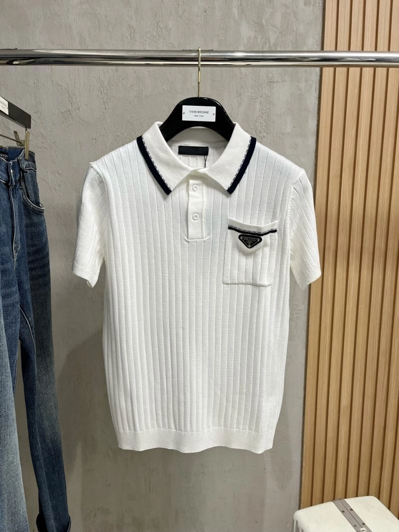 Premium Prada T-Shirts 168570
