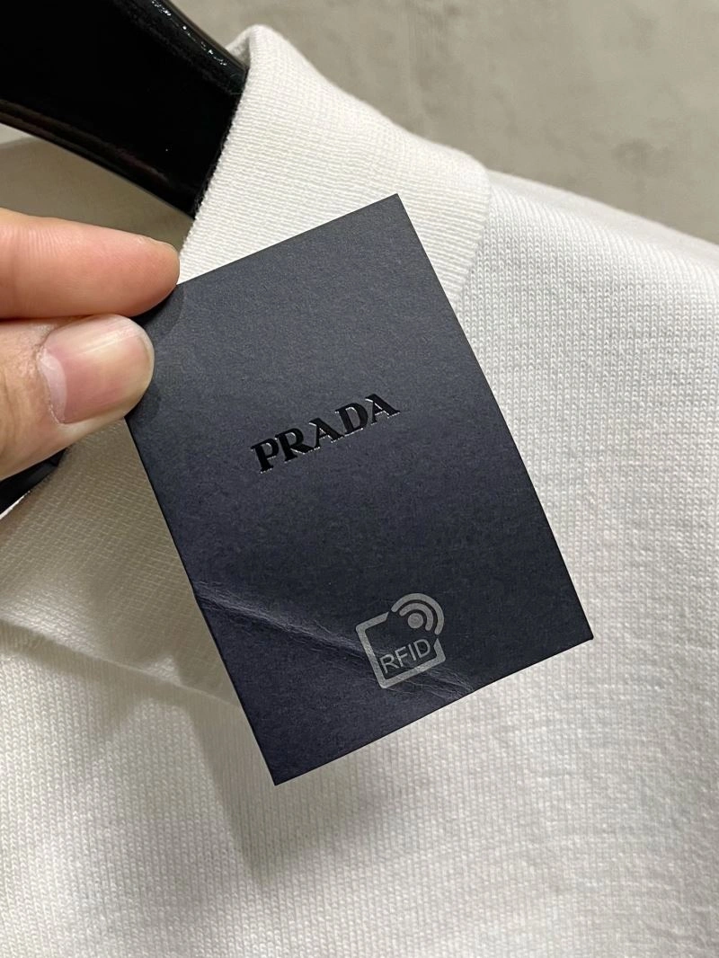 Prada T-Shirts Original 168573