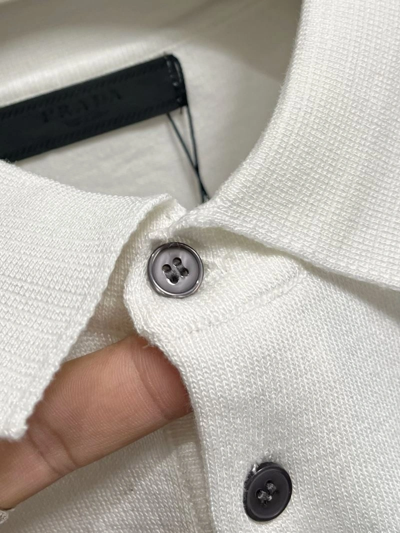 Prada T-Shirts Original 168573