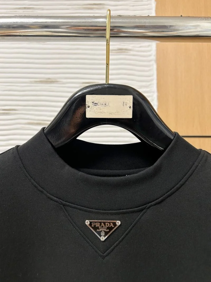 Prada T-Shirts Versatile 168531