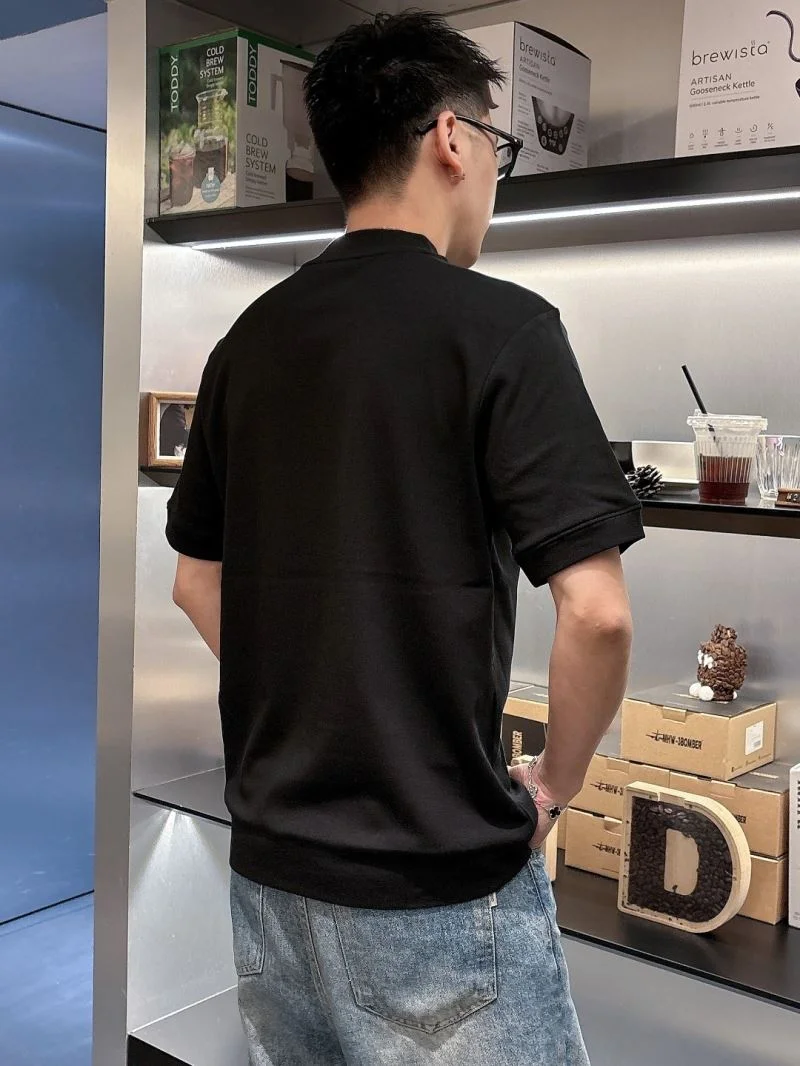Unique Prada T-Shirts 168548