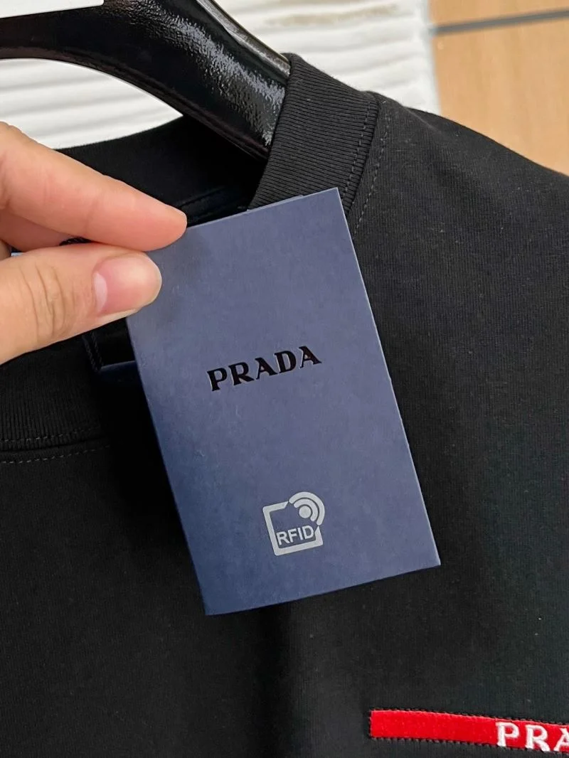 Prada T-Shirts WaterResistant 168526
