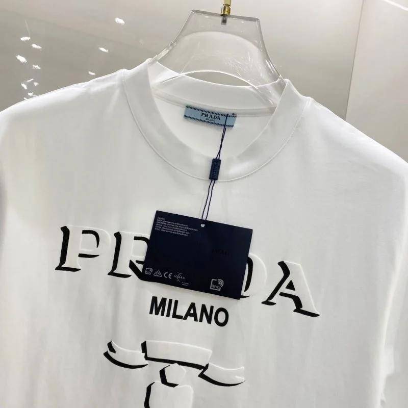 Sustainable Prada T-Shirts 168541
