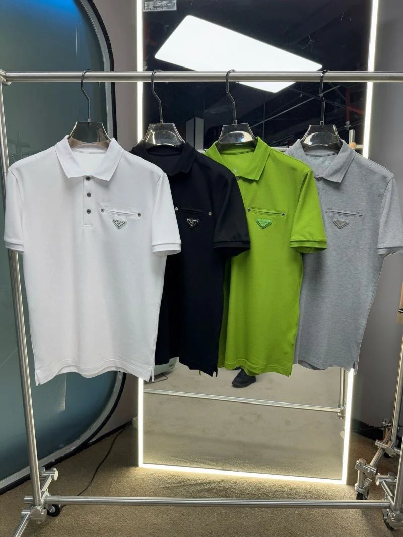 Seasonal Prada T-Shirts 168545