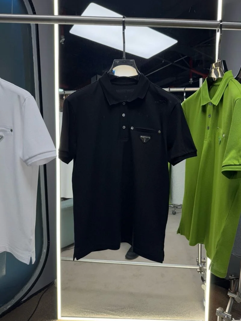 Seasonal Prada T-Shirts 168545
