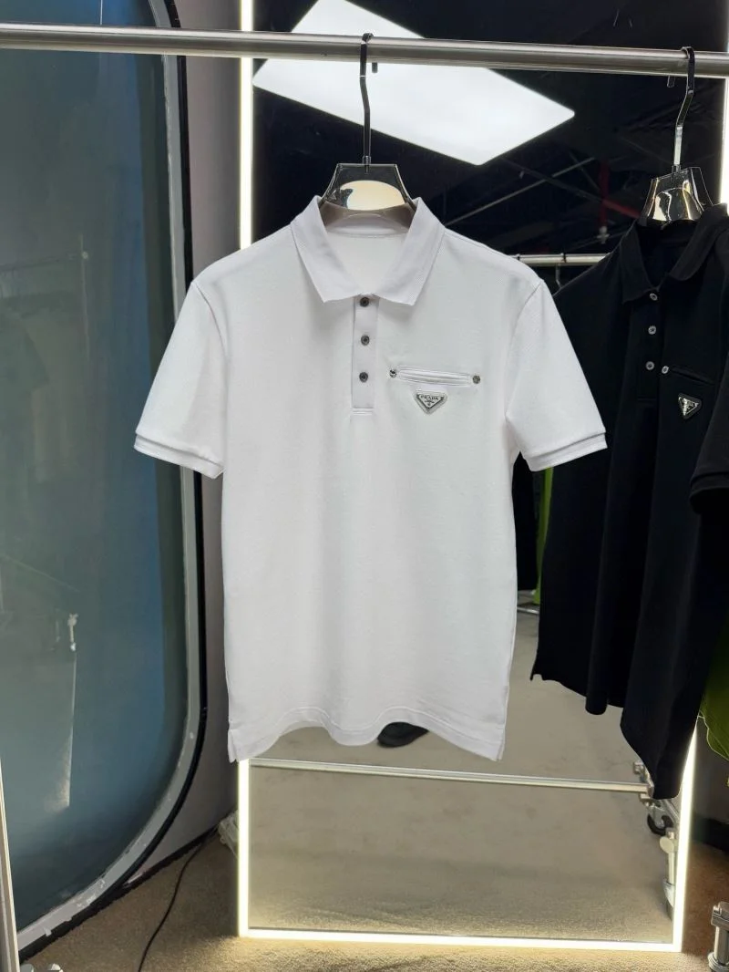 Seasonal Prada T-Shirts 168545