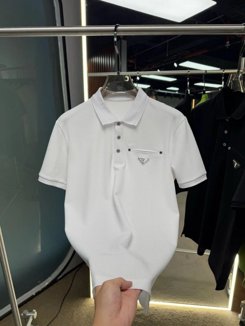 Seasonal Prada T-Shirts 168545