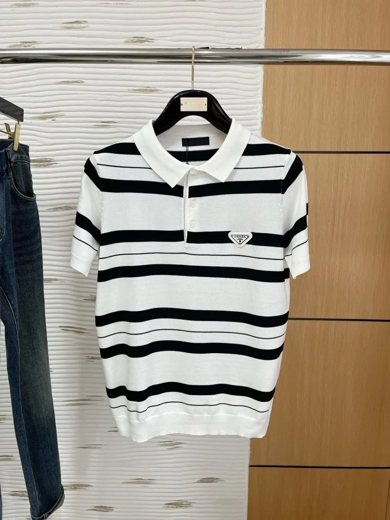 Compact Prada T-Shirts 168528