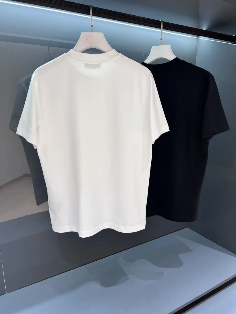 ModernLook Prada T-Shirts 168507