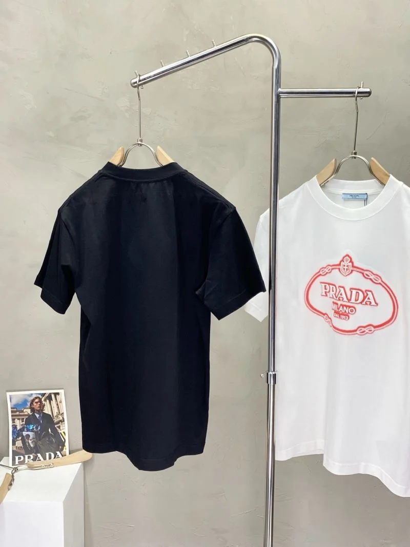 Stylish Prada T-Shirts 168508
