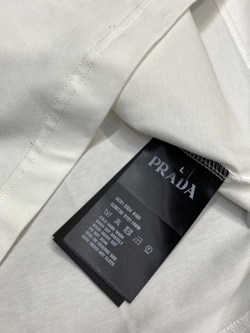 Stylish Prada T-Shirts 168508