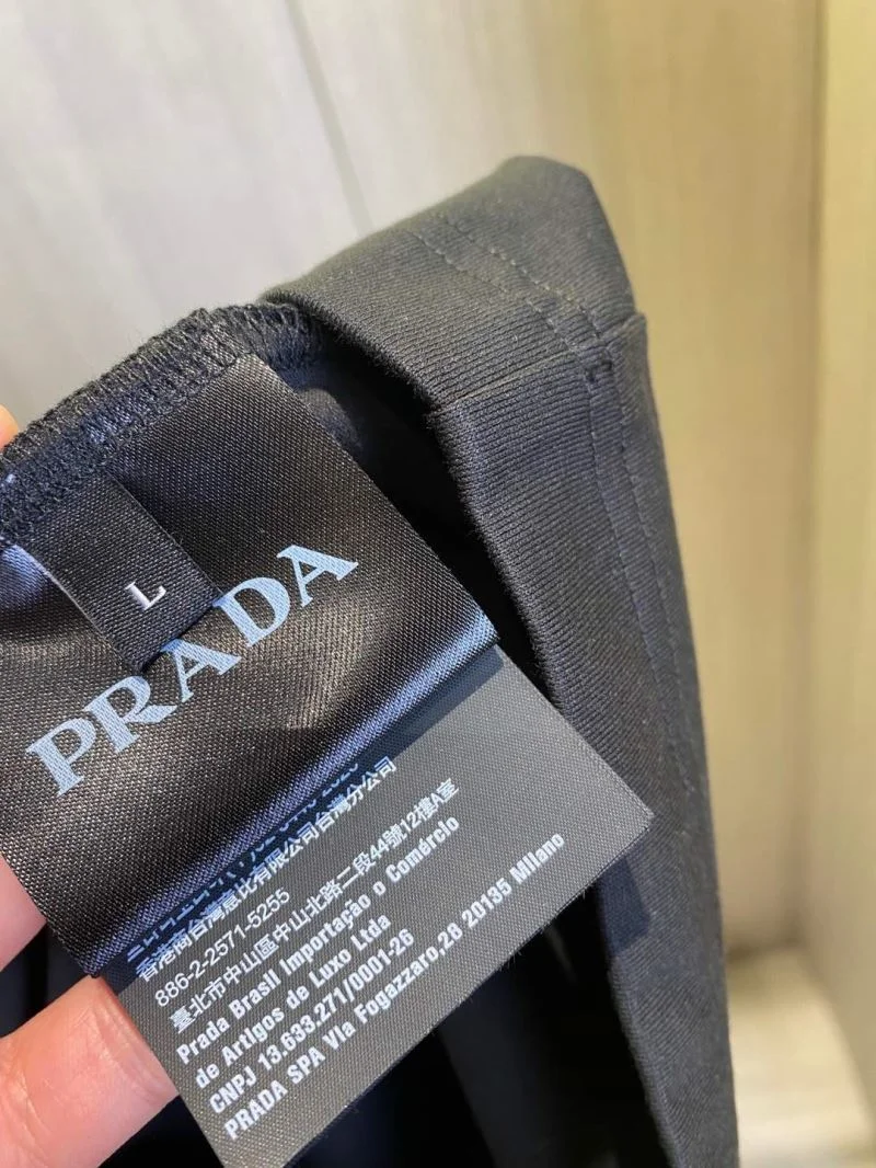 Sophisticated Prada T-Shirts 168501