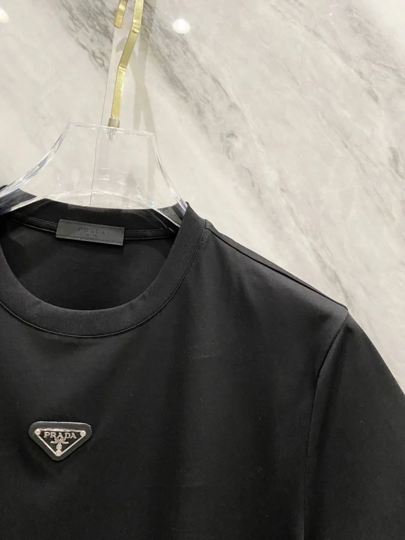 Prada T-Shirts Breathable 168481