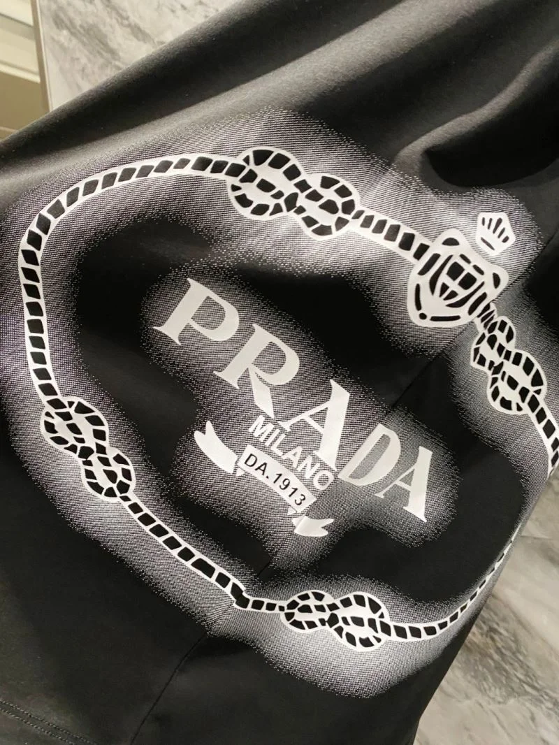 Prada T-Shirts Breathable 168481
