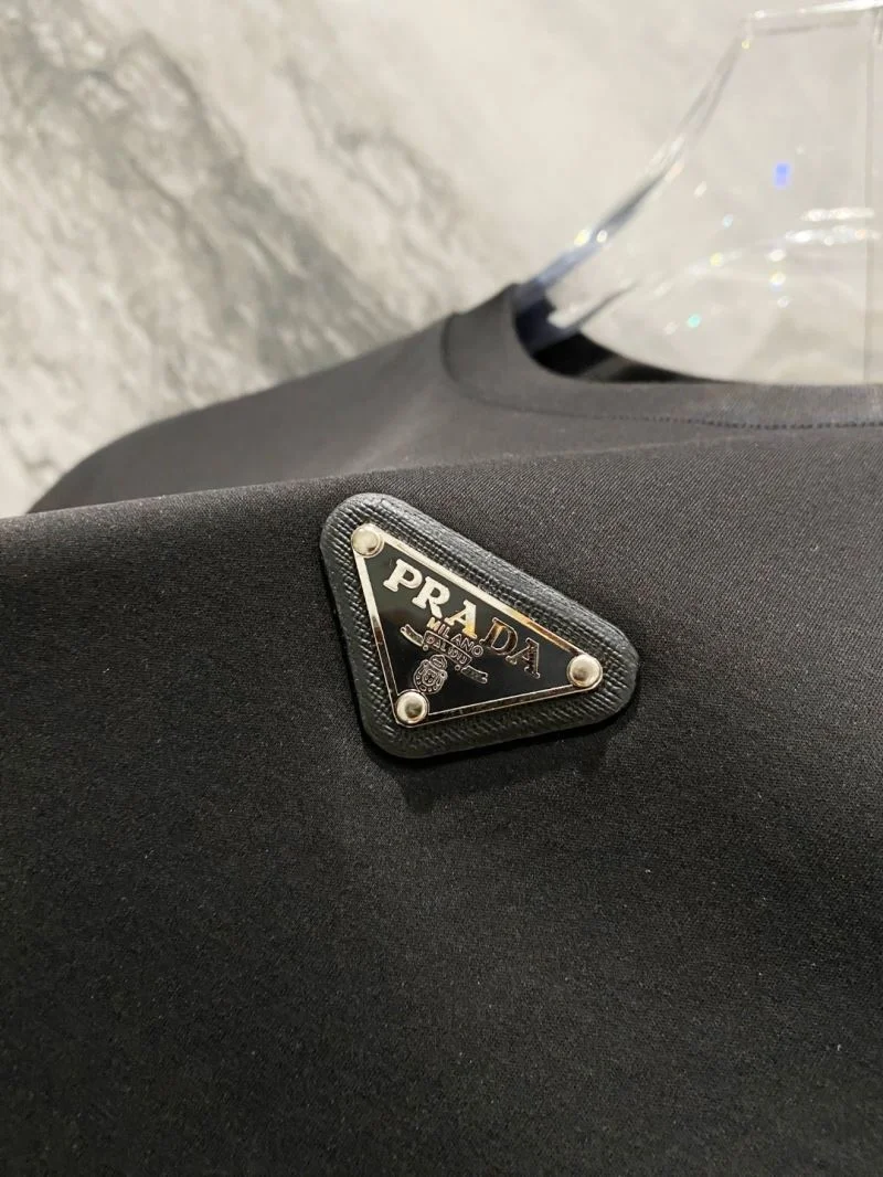 Prada T-Shirts Breathable 168481