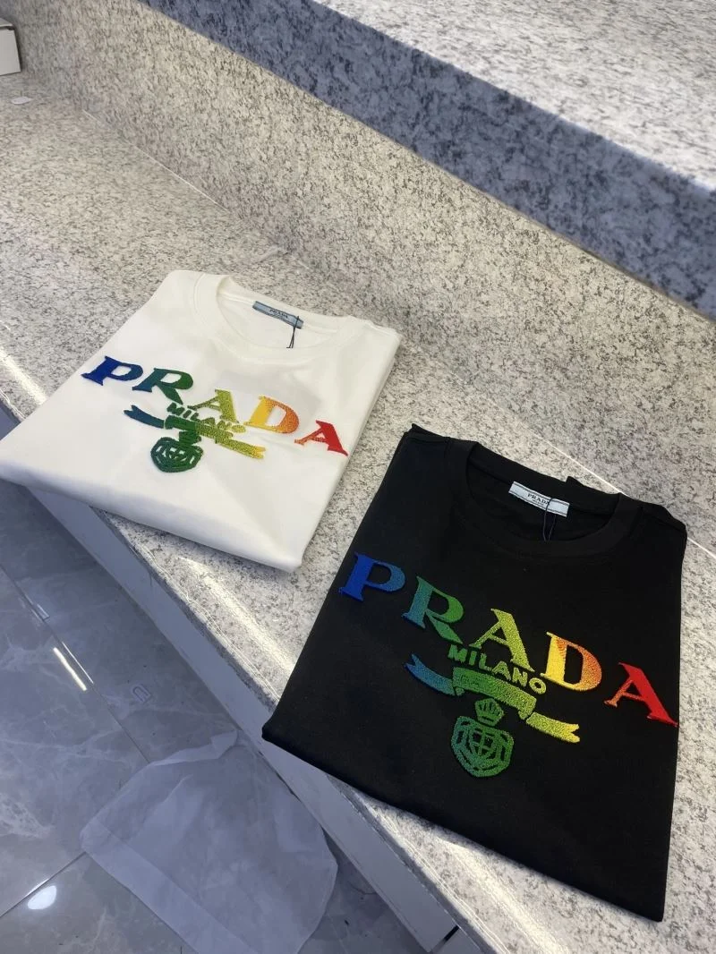 Prada T-Shirts WellDesigned 168482