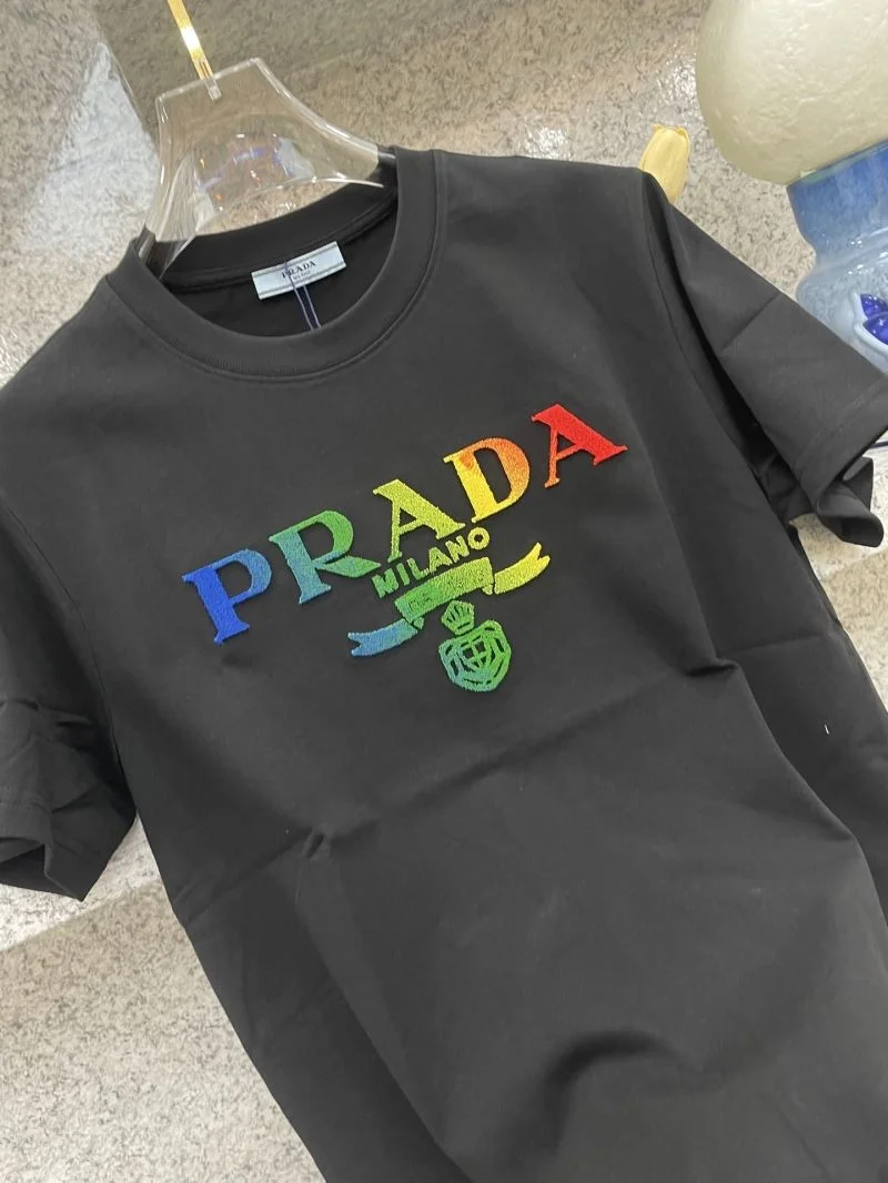 Prada T-Shirts WellDesigned 168482