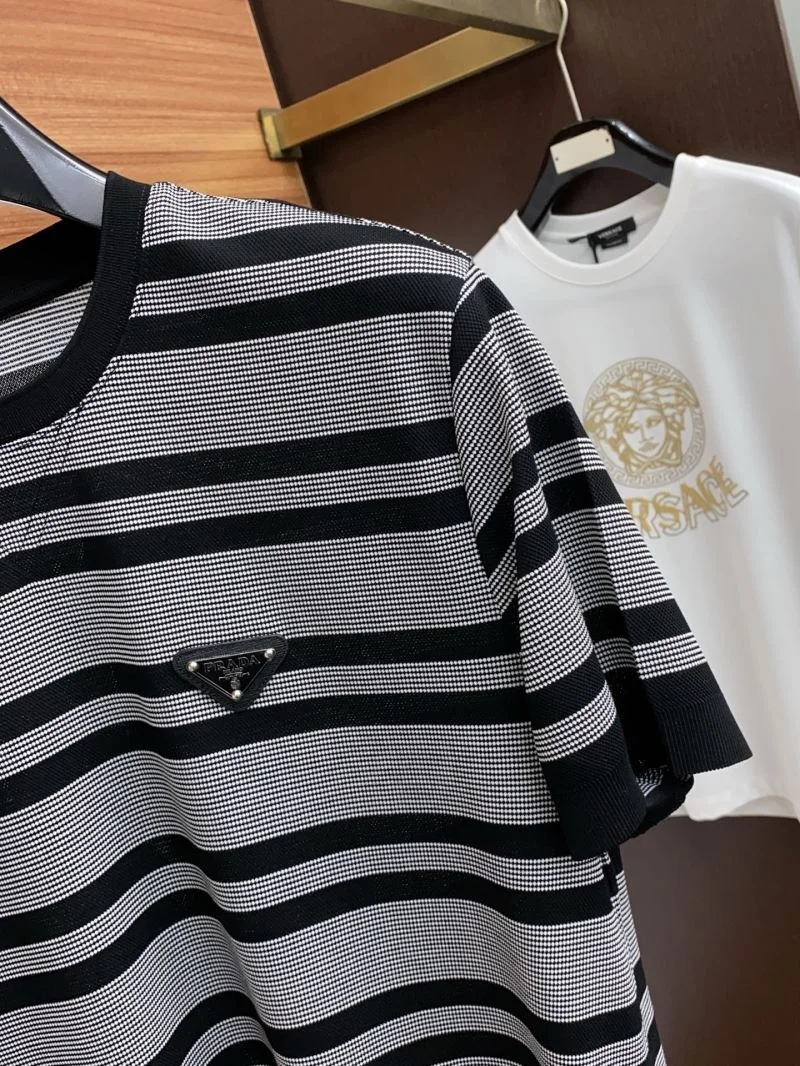 Prada T-Shirts Flexible 168469