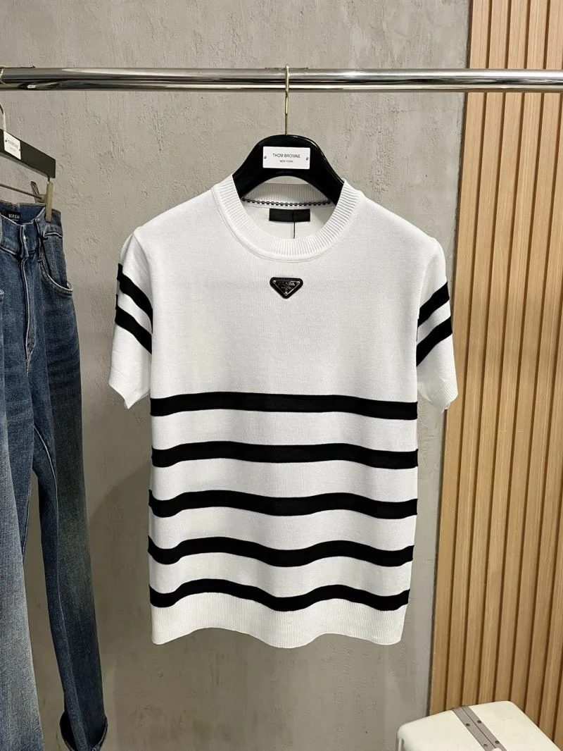 Prada T-Shirts Chic 168464