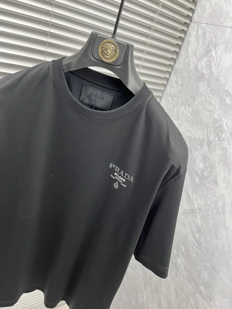 Breathable Prada T-Shirts 168459