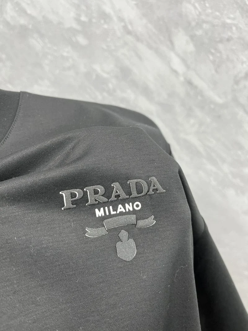 Breathable Prada T-Shirts 168459