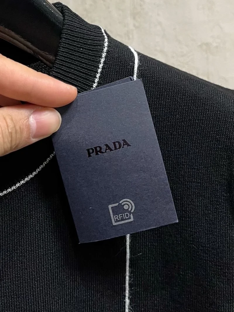 SunProtective Prada T-Shirts 168452