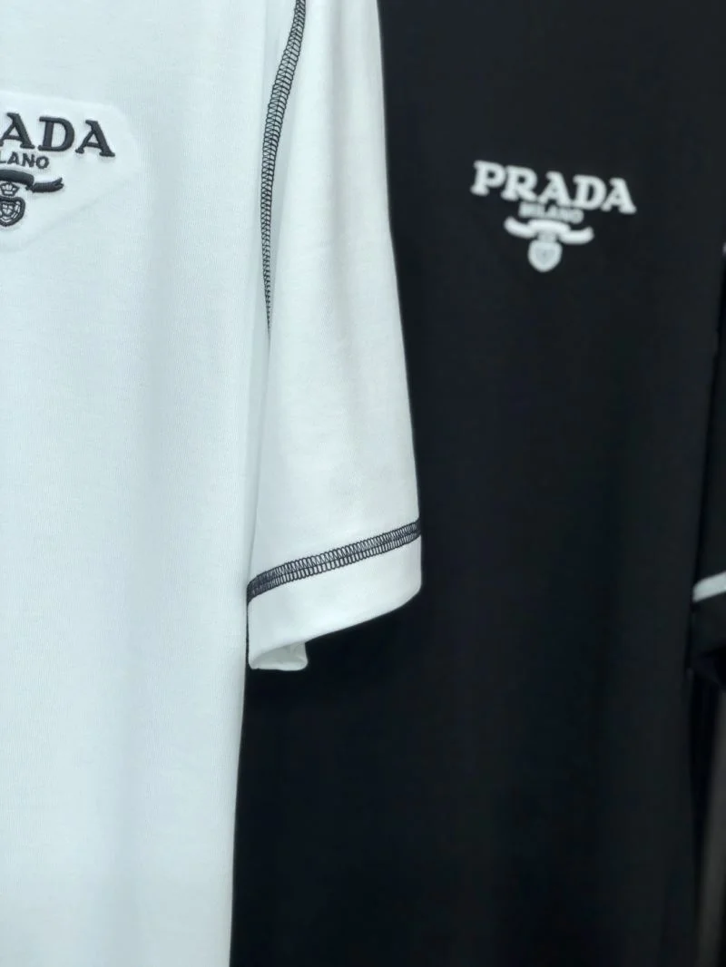 WellDesigned Prada T-Shirts 168451