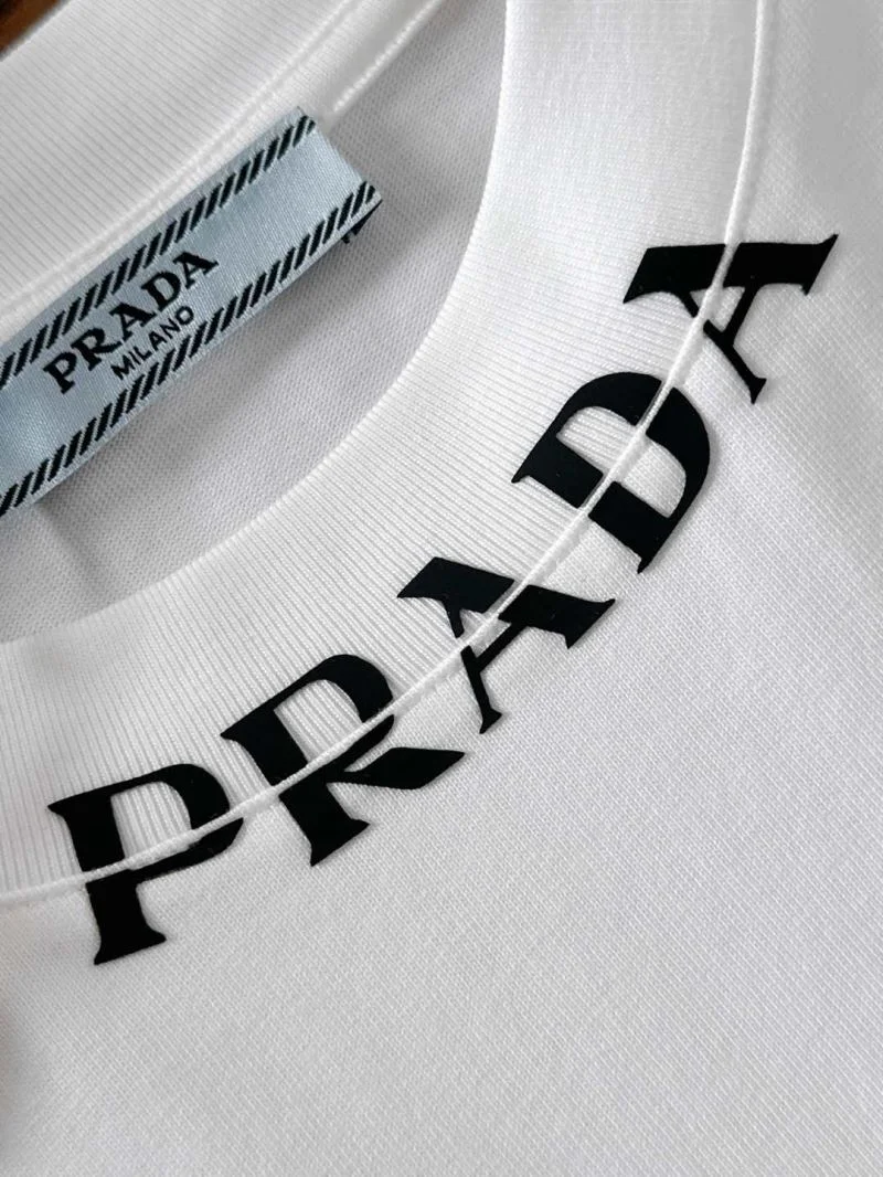 Stretchable Prada T-Shirts 168496