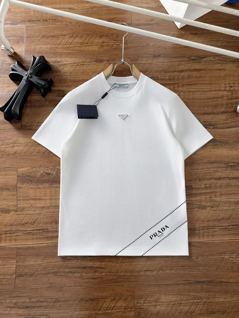 Trendy Prada T-Shirts 168499