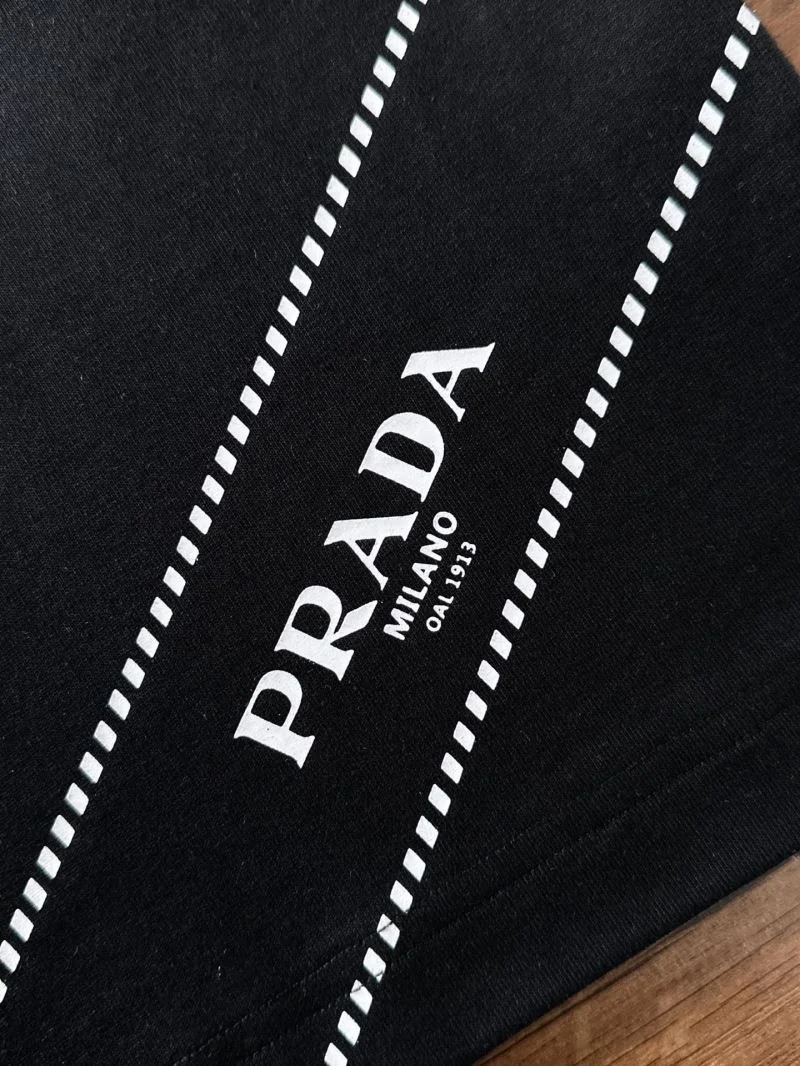 Prada T-Shirts ZipUp 168426