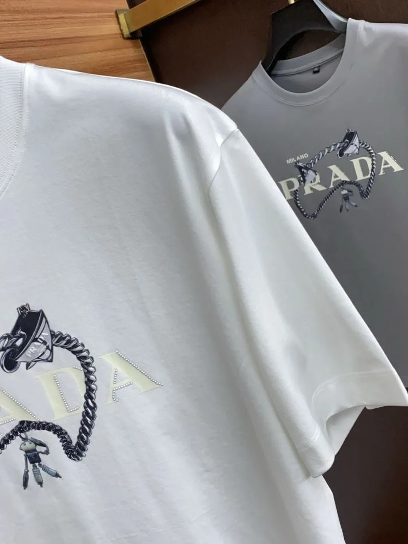 Prada T-Shirts Chic 168437