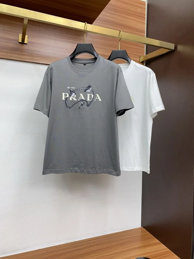 Prada T-Shirts Chic 168437